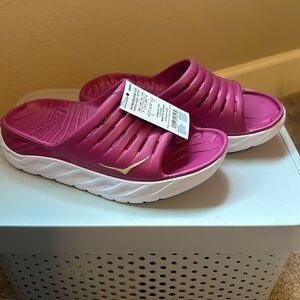 NEW Hoka One One Ora Recovery Slides Women’s Size 7 Comfort Sandals Flip Flops